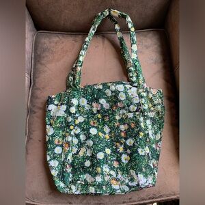 VGUC Baggu Daisy Mini cloud.